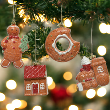 Load image into Gallery viewer, Set of 4 Gingerbread Design Shatterproof Baubles
