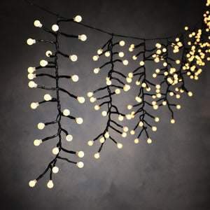 Luca Lighting 130 Warm White LED Icicle Christmas Berry Lights