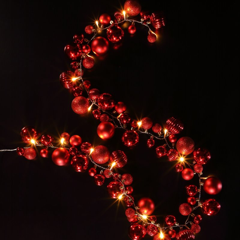 Red Bauble Cluster Garland LED