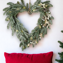 Load image into Gallery viewer, Christmas Heart Wreath With Stars Pre-lit
