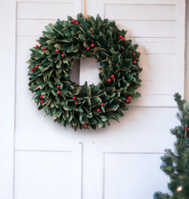 Load image into Gallery viewer, Green Leaf and Red Berries Festive Wreath 36cm
