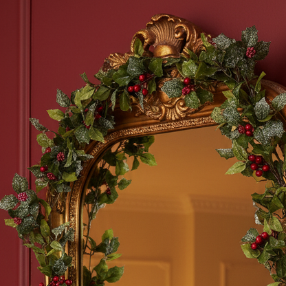 Green Holly Leaf  Christmas Garland 150cm