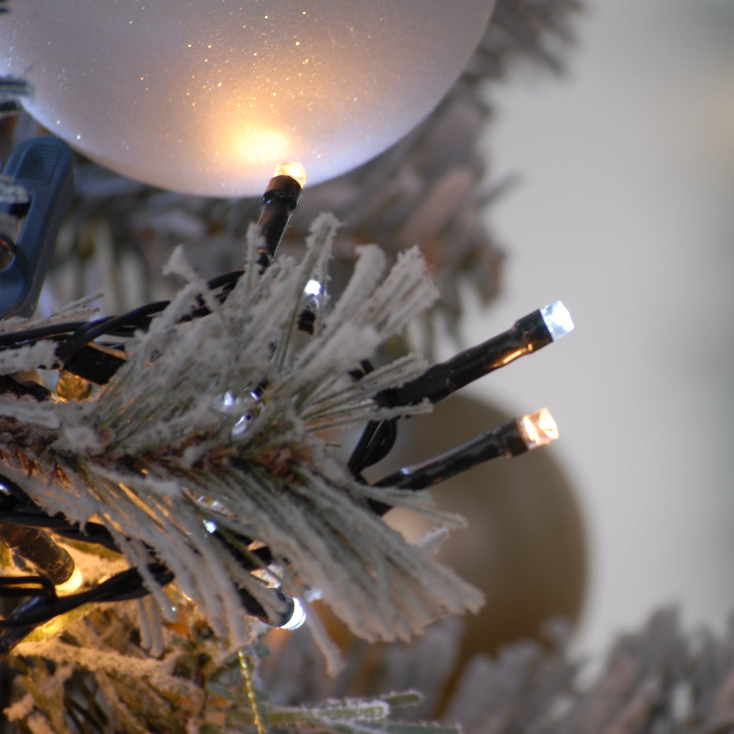 Festive 1000 White and Warm White Firefly Christmas Lights