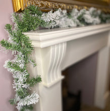 Load image into Gallery viewer, Snowy Imperial Garland 270cm
